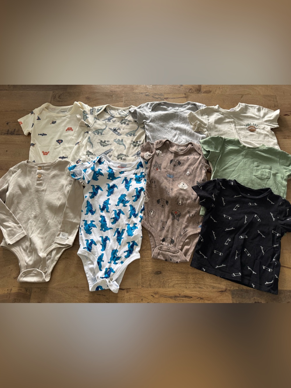 Boys bundle 9 pcs Mixed brand Baby One-Piece Bodysuits t-shirt size 18-24 months